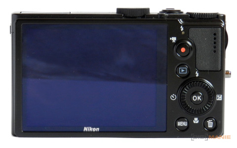 Nikon Coolpix P300: nenápadný šikula