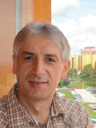 Sony Cyber-shot W350: šikovný prcek