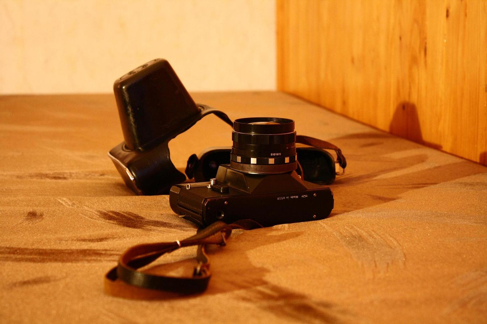 Canon EOS 1000D: solidní základ