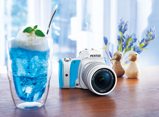 Ricoh uvedl barevné zrcadlovky Pentax K-S1 Sweets Collection