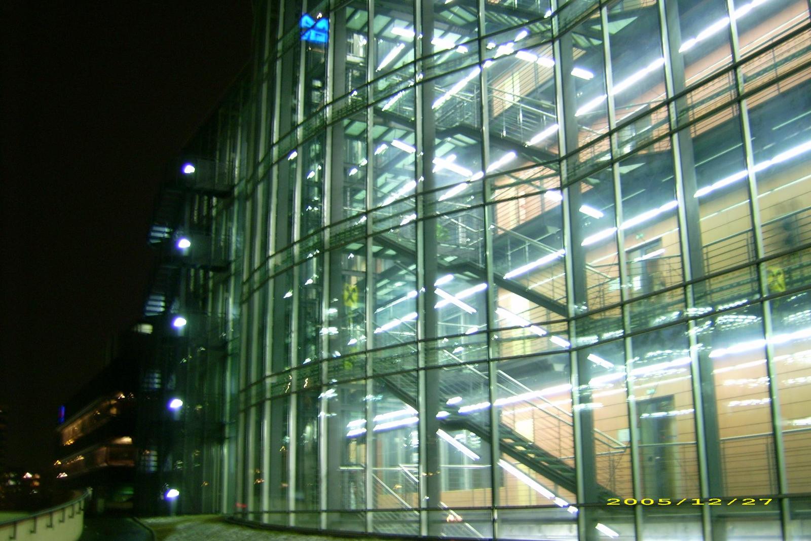 BenQ DC C800: Kapesní levný osmimegapixel