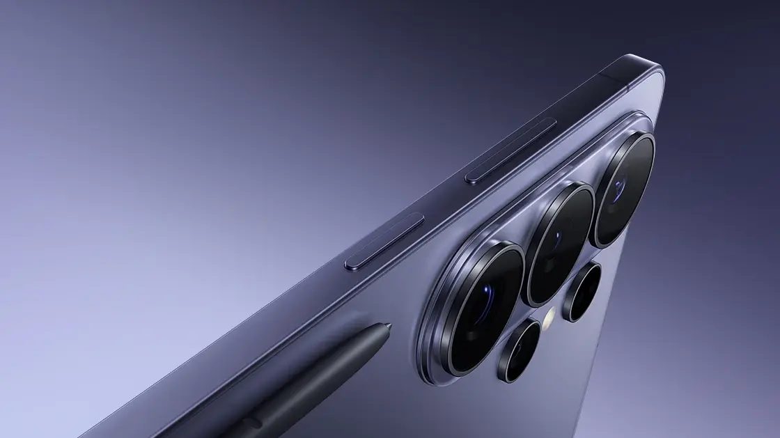 Samsung potvrdil červenání displeje u Galaxy S26 Ultra