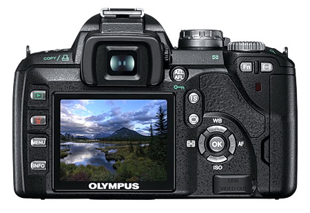 Dvě nové zrcadlovky od Olympusu