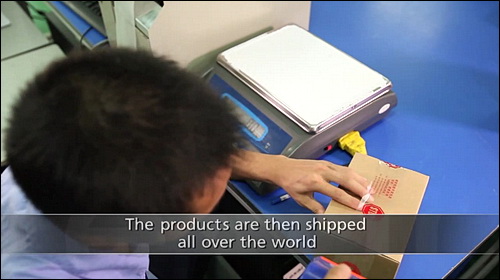 Výroba paměťových karet u Lexaru