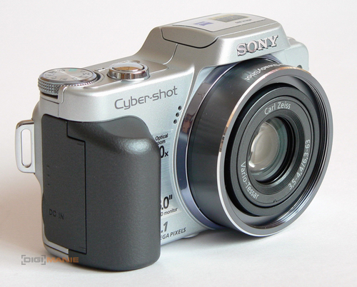 Sony DSC-H10: nejen levný ultrazoom