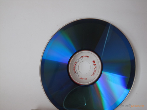 Canon IXUS 200 IS: poprvé dotykově