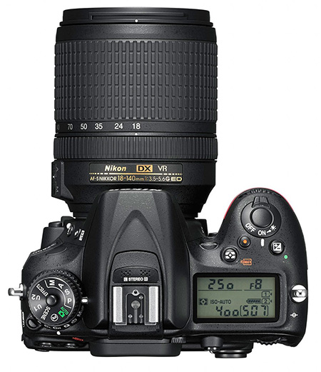 Nová APS-C zrcadlovka Nikon D7200 s lepším AF systémem