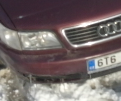 Samsung NX100: "zrcadlovka" do kapsy