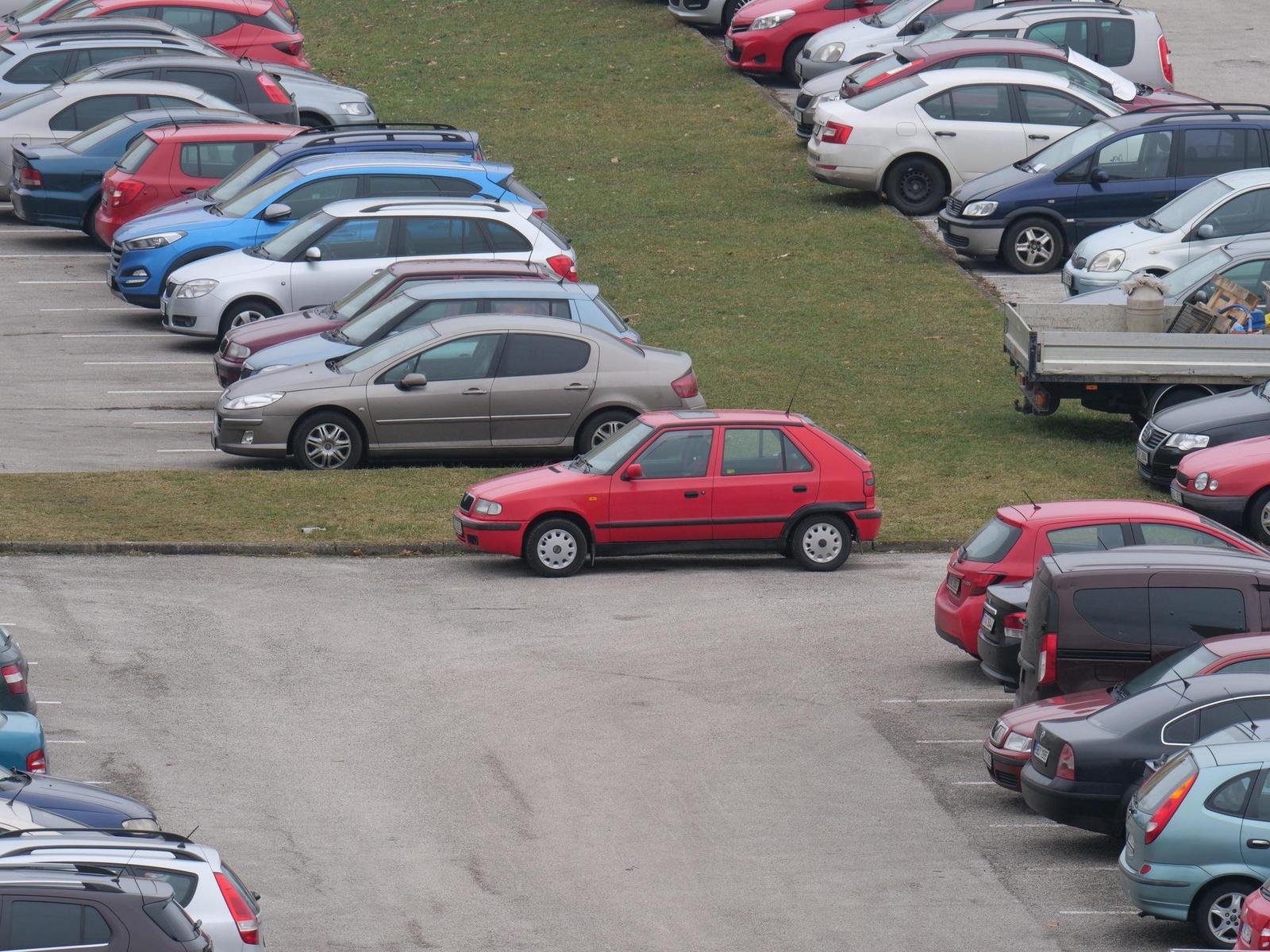 Panasonic Leica DG Elmarit 200mm / F2.8 / Power O.I.S.