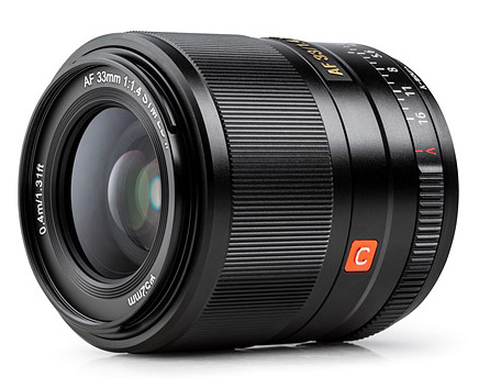 Viltrox uvedl objektiv 33mm F1.4 a láká na nový 20mm T2 pro L-Mount
