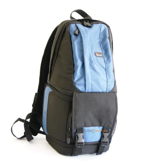 Fotobatoh Lowepro Fastpack 100 pod lupou