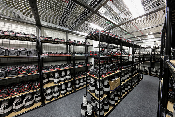 Canon připraven na Olympiádu v Riu, obrovský sklad 1600 objektivů