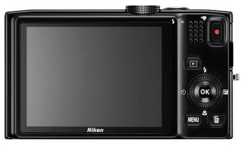 Kapesní ultrazoom Nikon Coolpix S8200