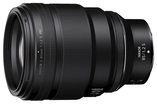 Nikon oznámil vývoj objektivů 85mm F1.2 a 26mm pancaku