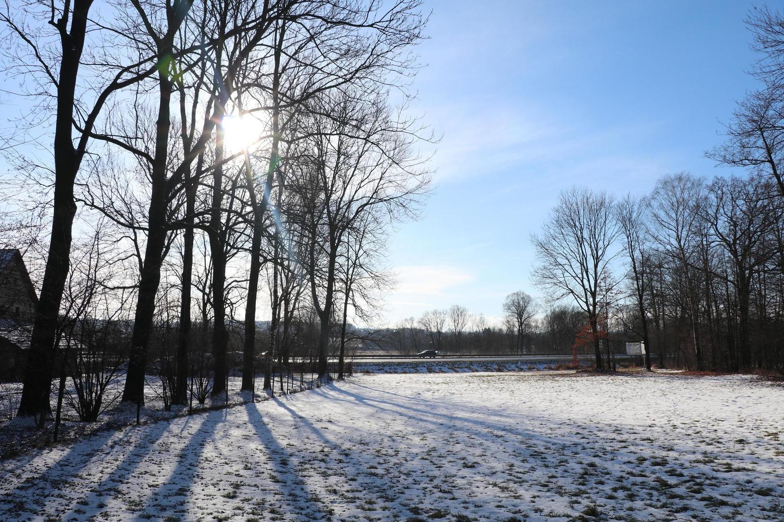 Canon EF-S 18-135mm f/3.5-5.6 IS Nano USM