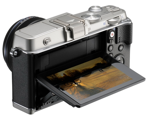 Nový Olympus PEN E-P5 s Wi-Fi a 5osou stabilizací