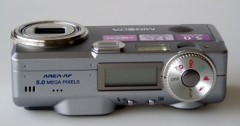 Minolta DiMAGE F300: Pět milionů v kapse!