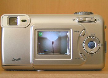 Umax 3381: tři mega za tři tisíce