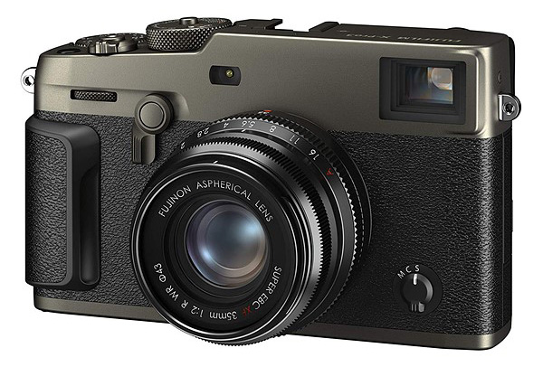 Fujifilm představil titanový X-Pro3 se skrytým displejem
