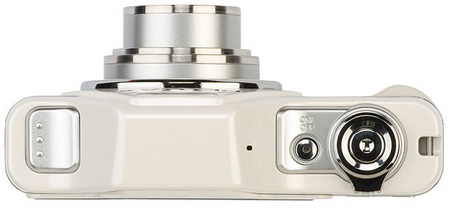 Pentax Optio I-10 v retro stylu