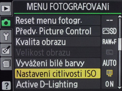Nikon D3100: základ nabídky DSLR