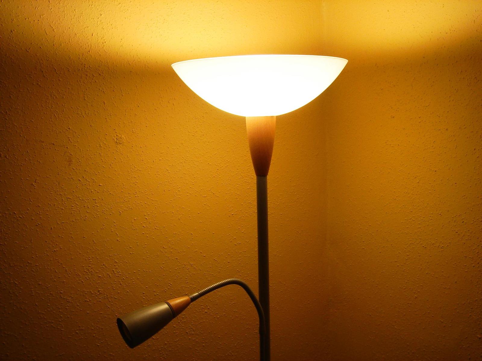 Sony T7: Placatý žravý rychlík