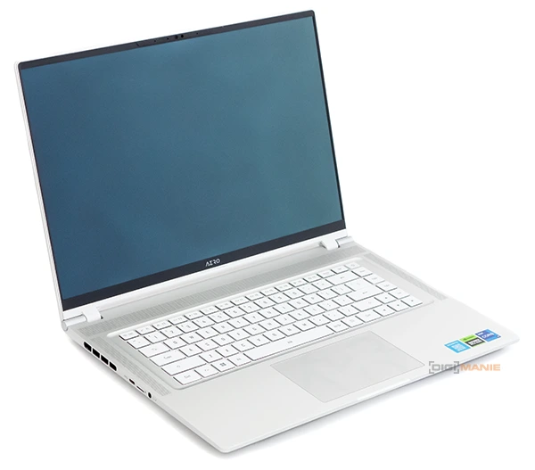 Gigabyte Aero 16 BSF: velké zlepšení a RTX 4070 k tomu