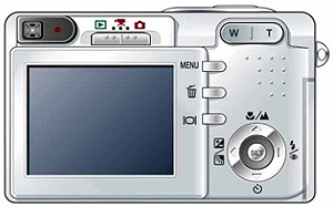 Stejný kompakt uvádí Konica Minolta, Minox i Umax