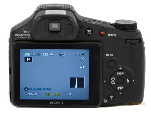 Sony Cyber-shot HX200V: ultrazoomový rychlík