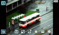 Samsung ST550: jedno LCD nestačí