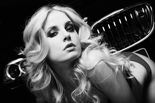 Foto okolo kol 05: Výstavní lidé a já v cizím autě