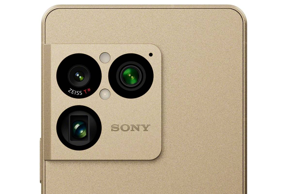 Sony odhaluje Xperii 1 VIII s obřím teleobjektivem a novým designem