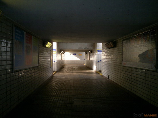 Fotíme mobilem: S bleskem za světlem