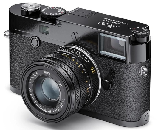 Leica uvedla limitovanou edici M10-R Black Paint