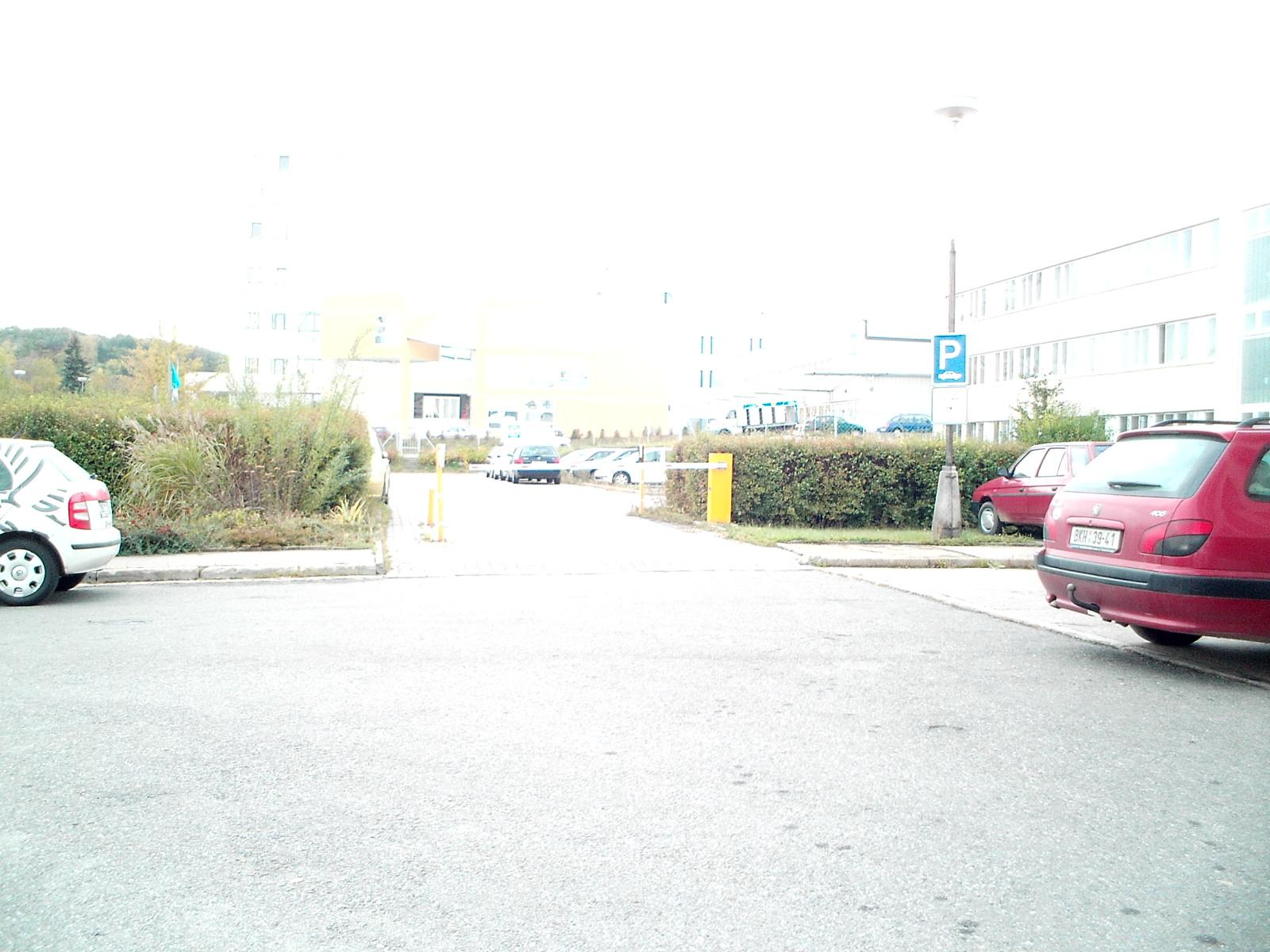 BenQ DC E40: Švihák s dotykovým displejem