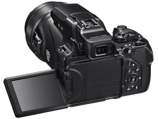 Nikon Coolpix P1000 přináší extrémní 125x zoom