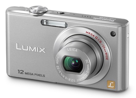 Panasonic opět širokoúhle: nový Lumix FX40 a FX550