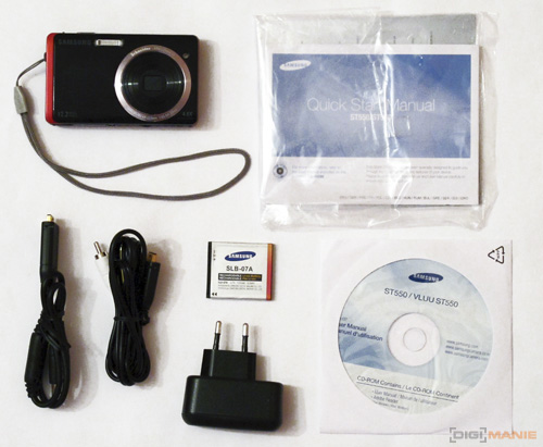 Samsung ST550: jedno LCD nestačí