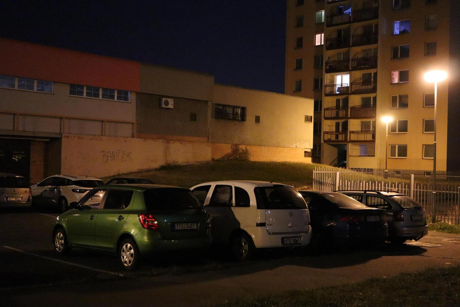 Canon EF-M 28mm f/3.5 Macro IS STM