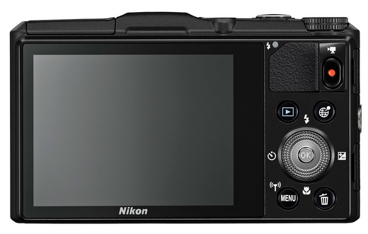 Kapesní Nikon Coolpix S9700 s 30× optickým zoomem