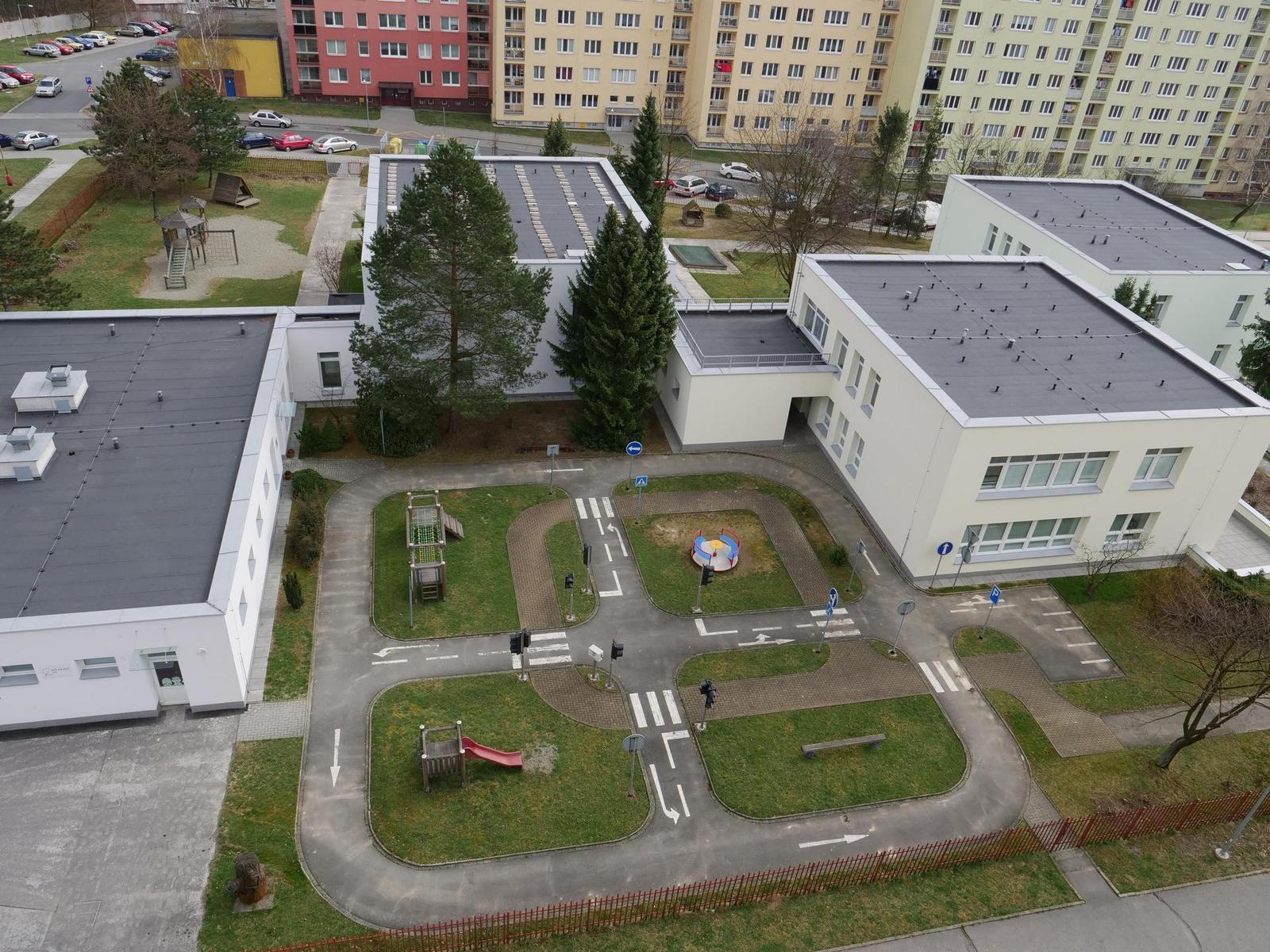 Panasonic Leica DG Vario-Elmarit 12-60mm / F2.8-4.0 ASPH. / Power O.I.S.