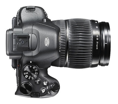 Ultrazoom snů Fujifilm X-S1 a potvrzení CSC fotoaparátu