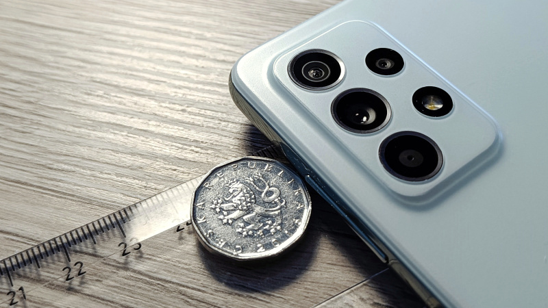 Makro fotoaparáty ve smartphonech: jsou užitečné nebo k ničemu?