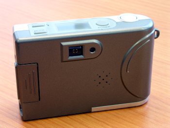 Umax AstraPix 430: Šikovný, malý a levný foťáček!