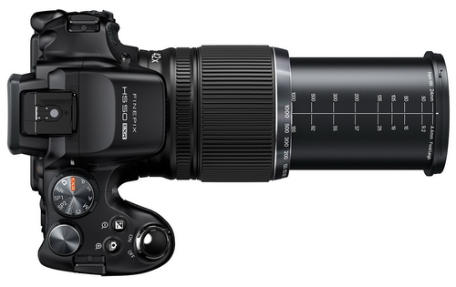 Fujifilm FinePix HS50EXR se 42× optickým zoomem