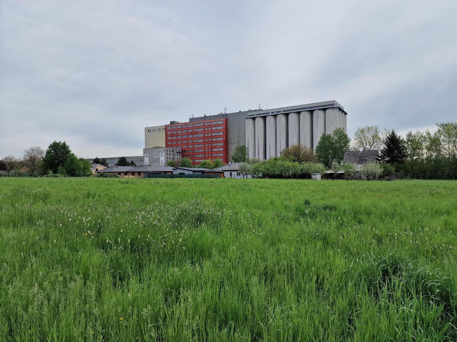 Samsung Galaxy S22 Ultra: pětioký fotografický král?