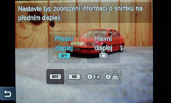 Samsung ST550: jedno LCD nestačí