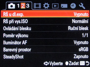 Sony SLT-A77: megapixelový přeborník