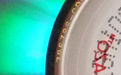 Fujifilm FinePix F300EXR: klame tělem