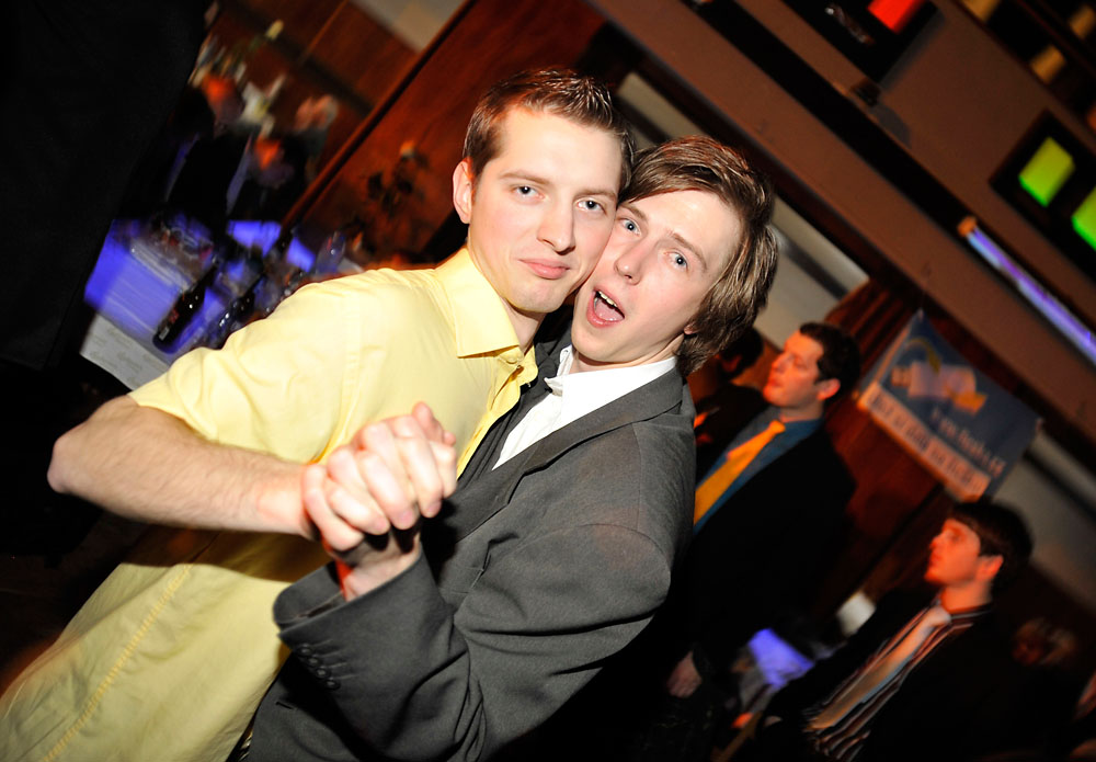 Ejhle člověk 25: Společenské události